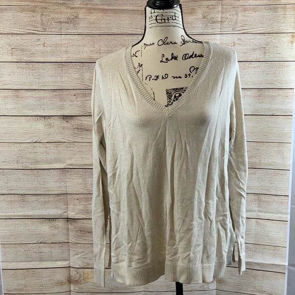 GAP Tops - Gap Tan Lightweight Long Sleeve Top